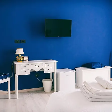 Lyra - Bellini'S Stage Bed & Breakfast Katánie